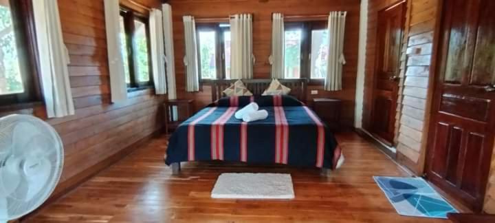 Bolaven Garden Bungalow And Tent - Tad Lo Ban Kiangtat Esterno foto