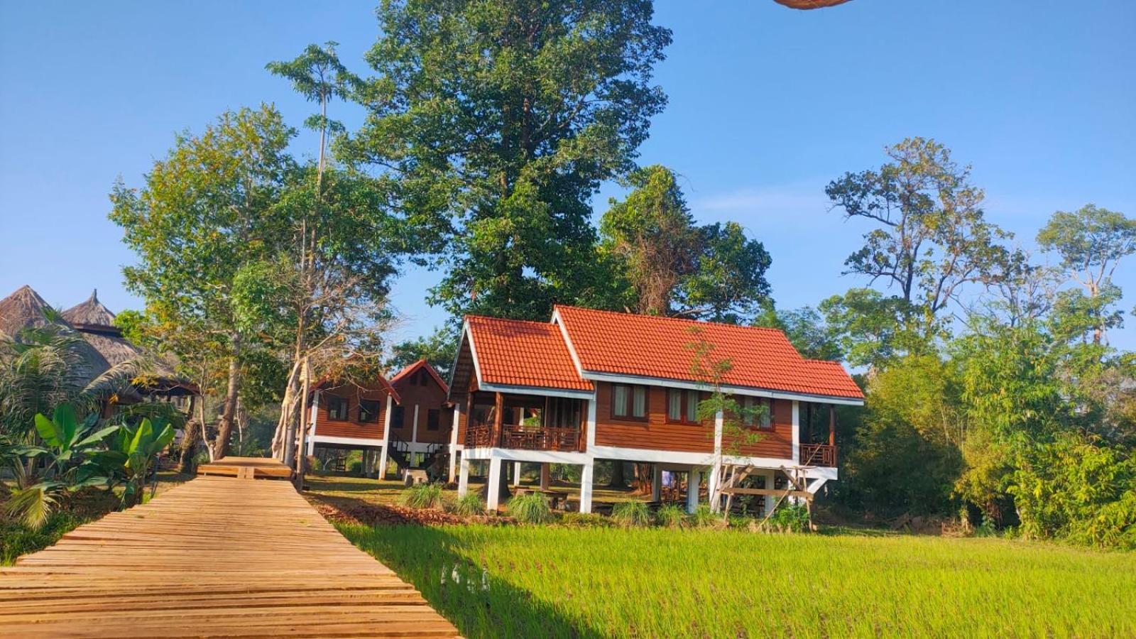 Bolaven Garden Bungalow And Tent - Tad Lo Ban Kiangtat Esterno foto
